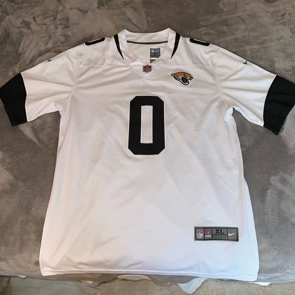 Jacksonville Jaguars Calvin Ridley Jersey - Picture 1 of 5